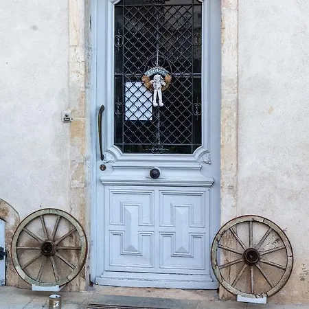 Appartement Le 103 Avec Parking Prive
