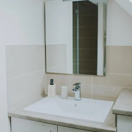 Le 103 Avec Parking Prive Appartement